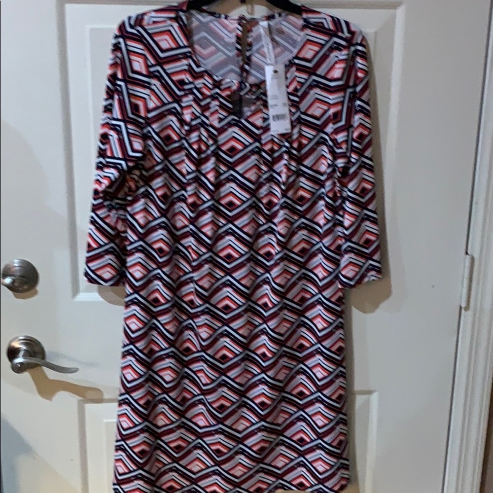 NY Collection
Printed Keyhole Shift Dress NH2